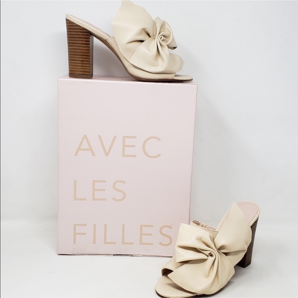 NIB Avec Les Filles ~ Marie Cream Leather Heels